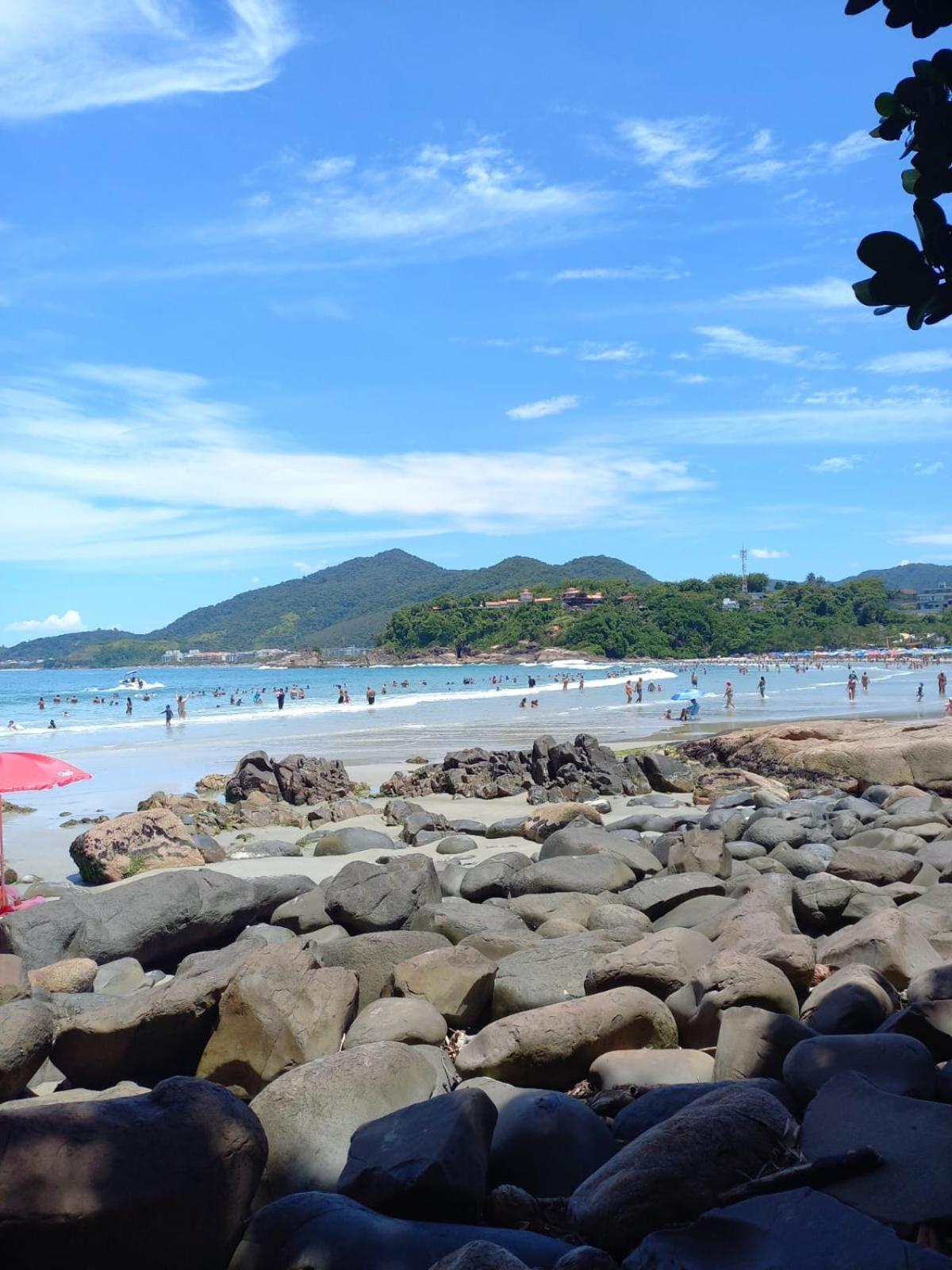Efferus Hostel Ubatuba Bagian luar foto